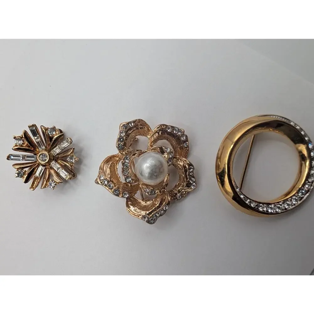 VTG Fashion Brooch Pin Lot 1 is Trifari Signed Rhinestone Pearl Gold Tone 3 Pcs